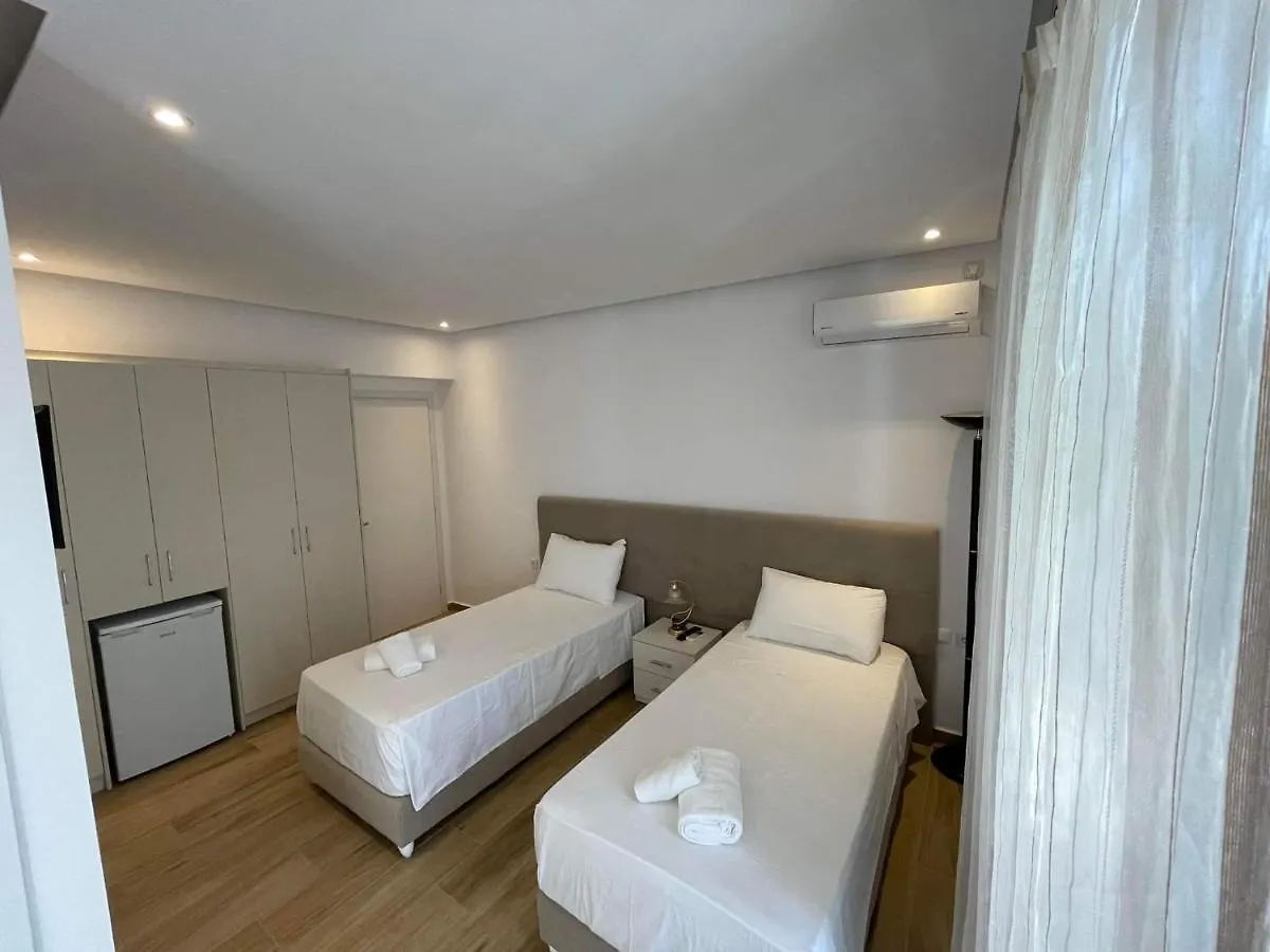 Helen Apartments Lukovë